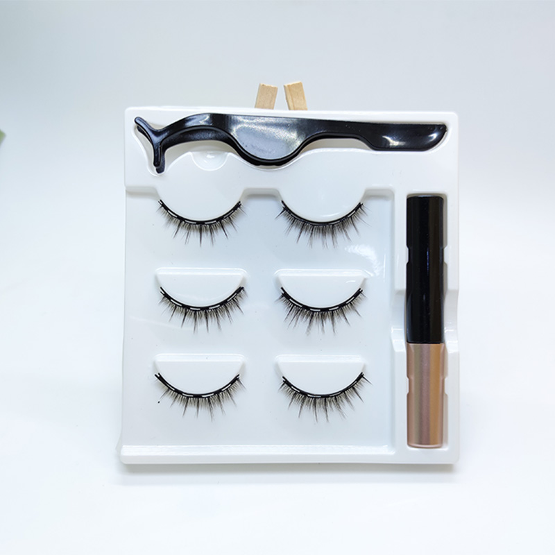 Ciglia magnetiche naturali con eyeliner
